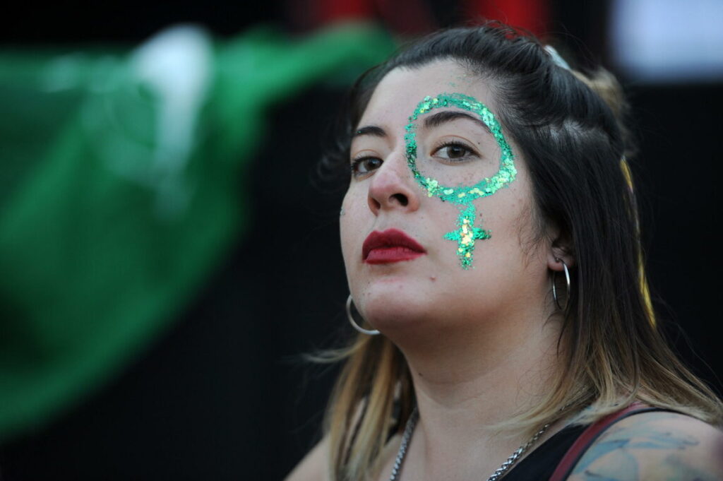 Women in Argentina calls for legalization of abortion